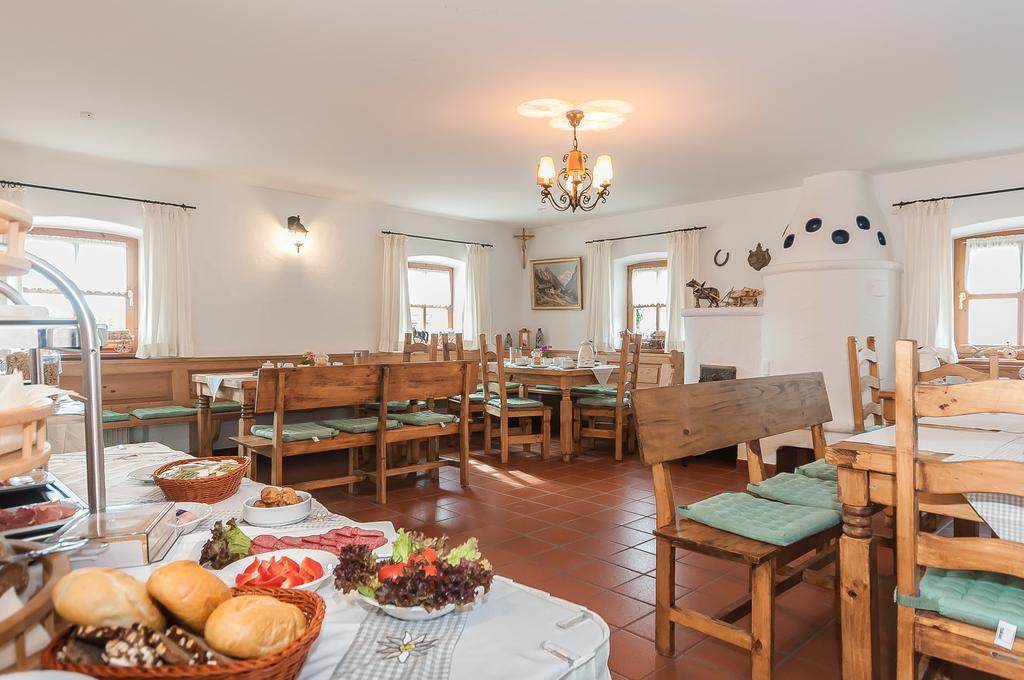 ホテルLandhaus Weidenhof バート・グリースバッハ エクステリア 写真